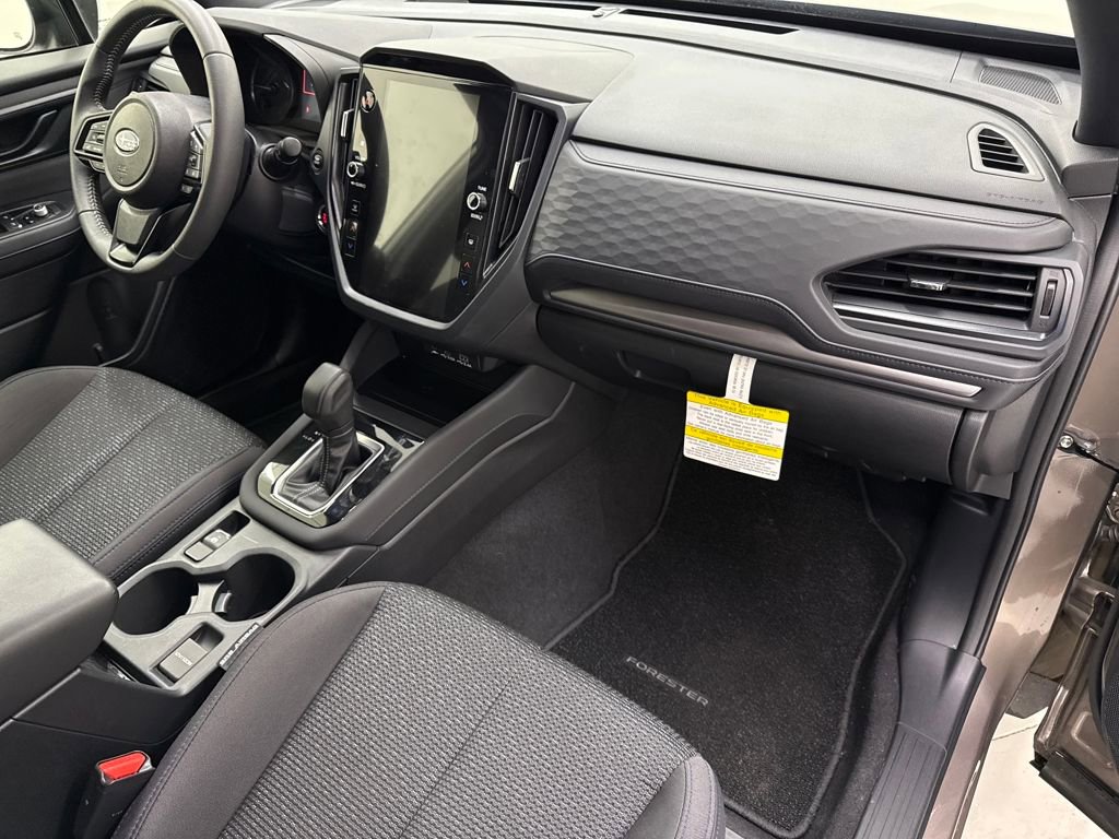 Used 2025 Subaru Forester Premium image 23