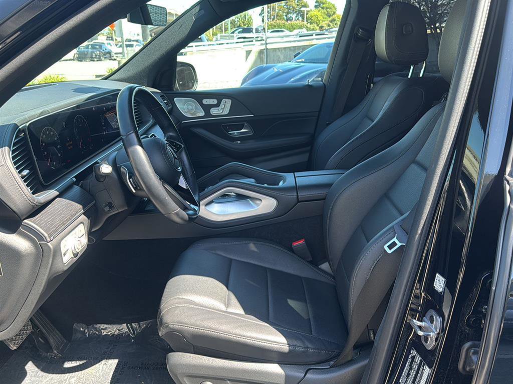 Used 2024 Mercedes-Benz GLS 450 4MATIC image 12