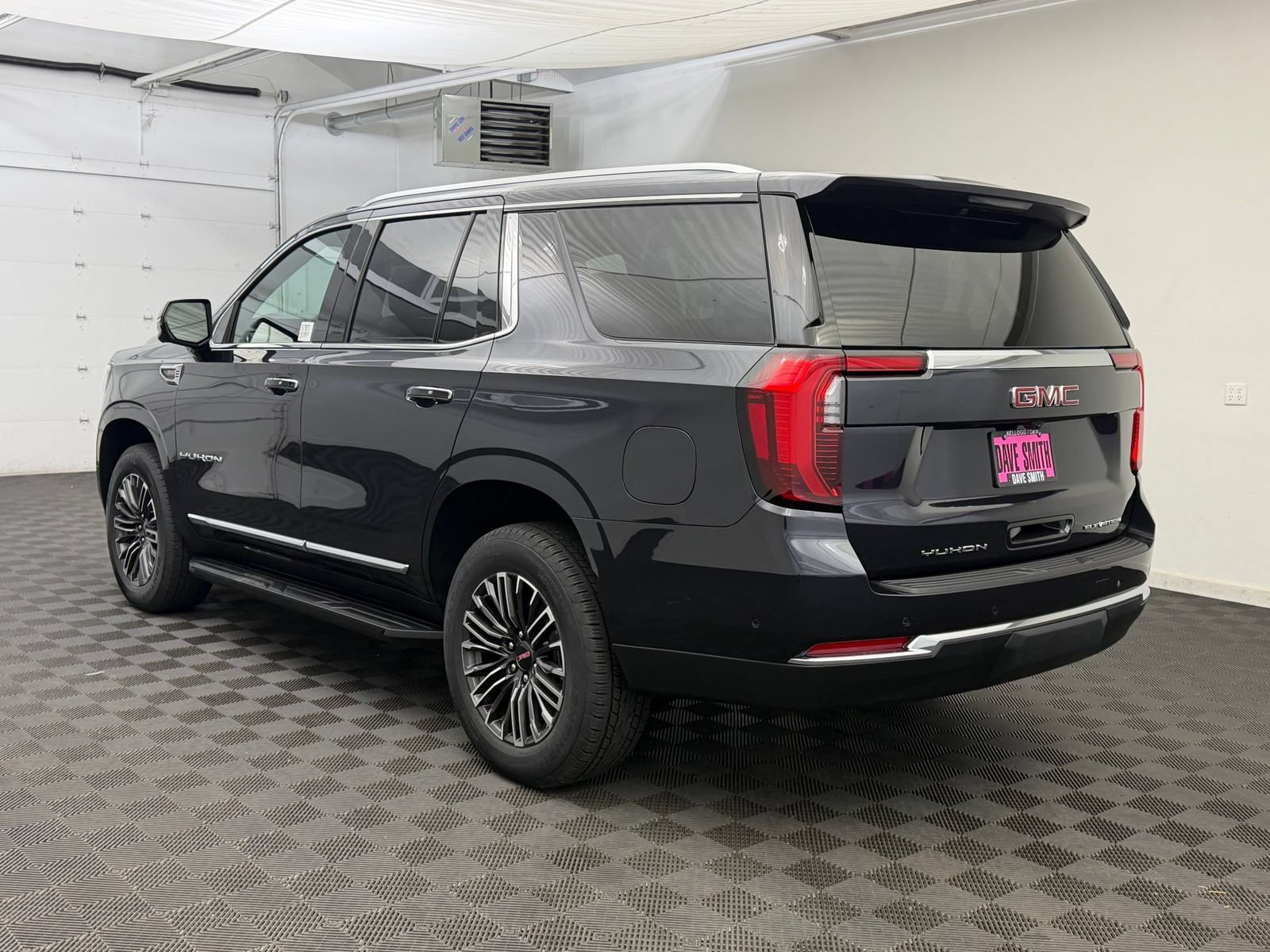 New 2026 GMC Yukon Elevation AWD/4WD image 3