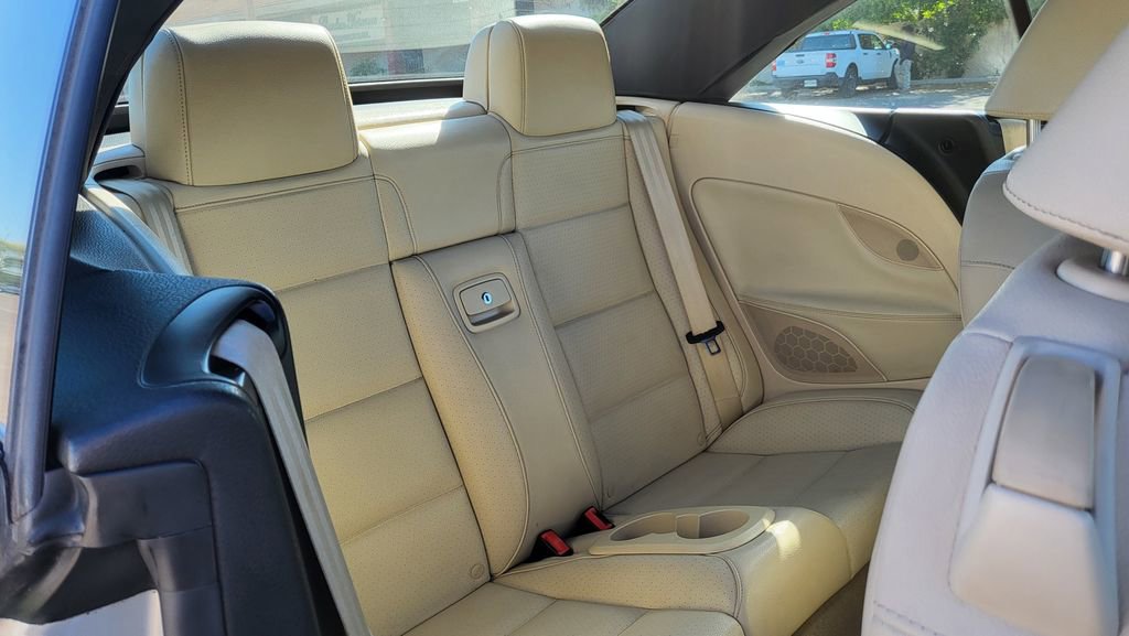 Used 2012 Volkswagen Eos Komfort image 18