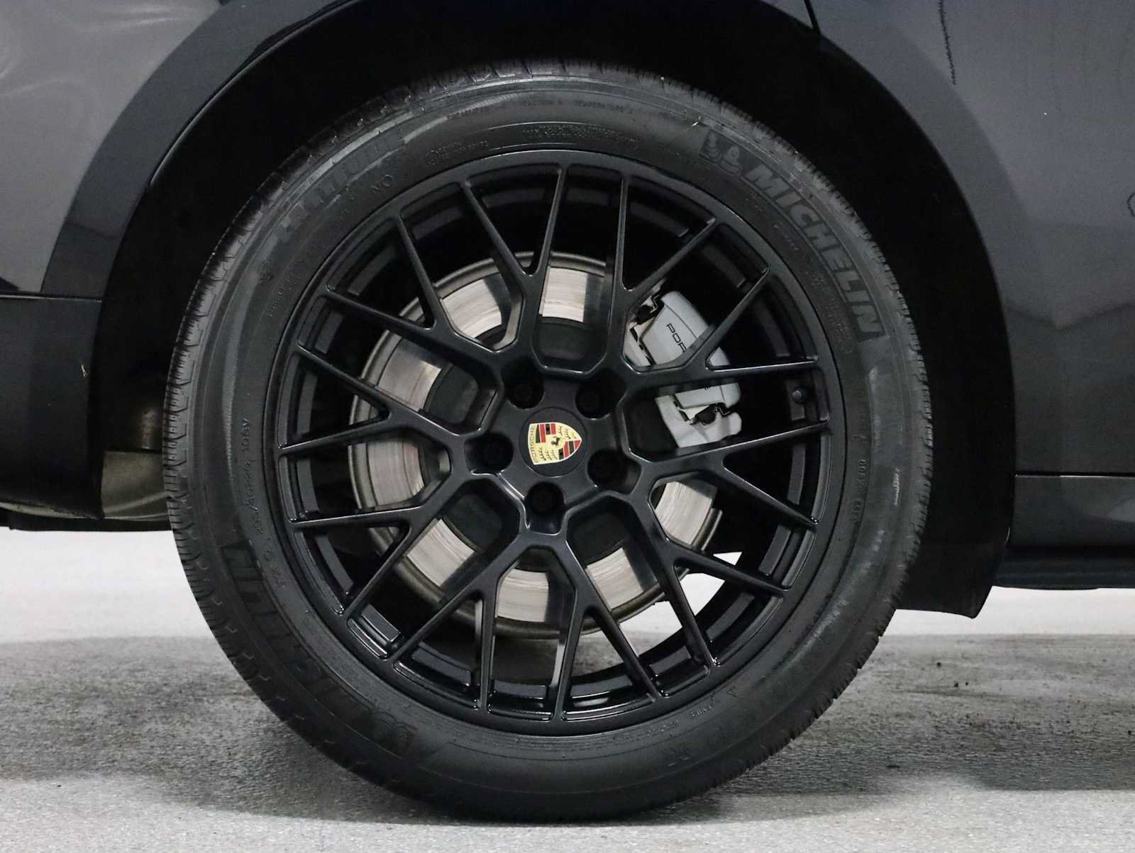 Used 2020 Porsche Macan GTS AWD/4WD image 37