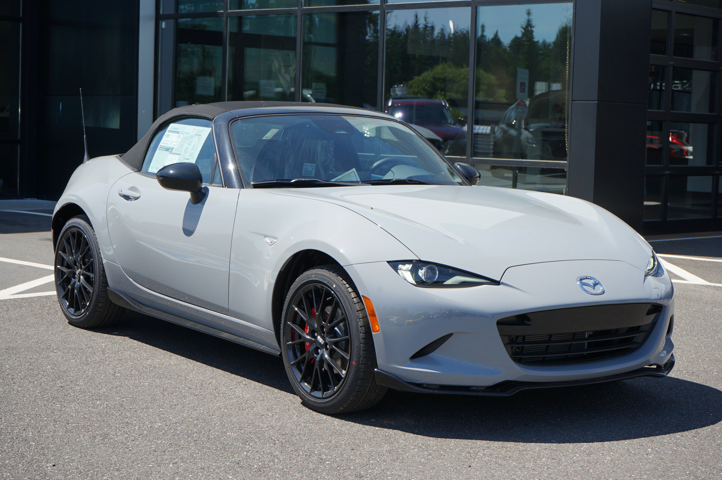 New 2025 MAZDA MX-5 Miata Club w/ Brembo/BBS Recaro Package image 1