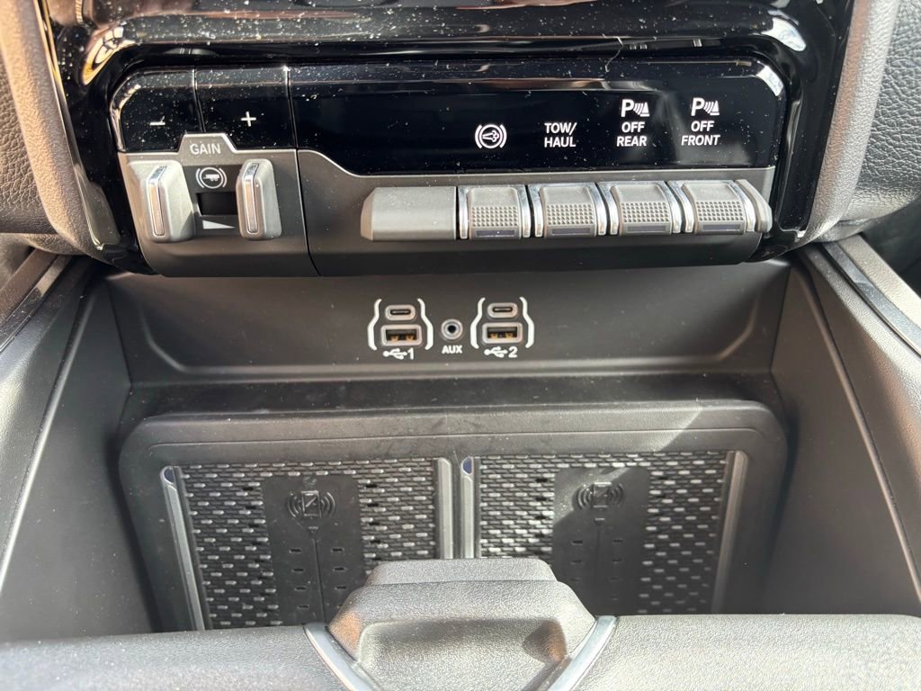 Used 2026 RAM 2500 Laramie w/ Night Edition image 46