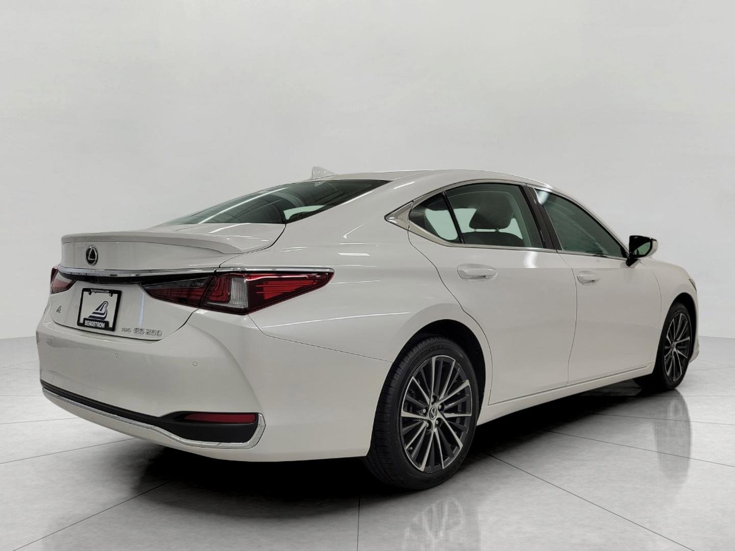 Used 2023 Lexus ES 250 w/ Premium Package AWD/4WD image 20