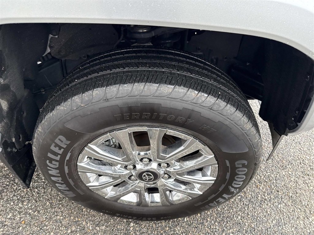 Certified 2025 Toyota Tacoma Limited image 10