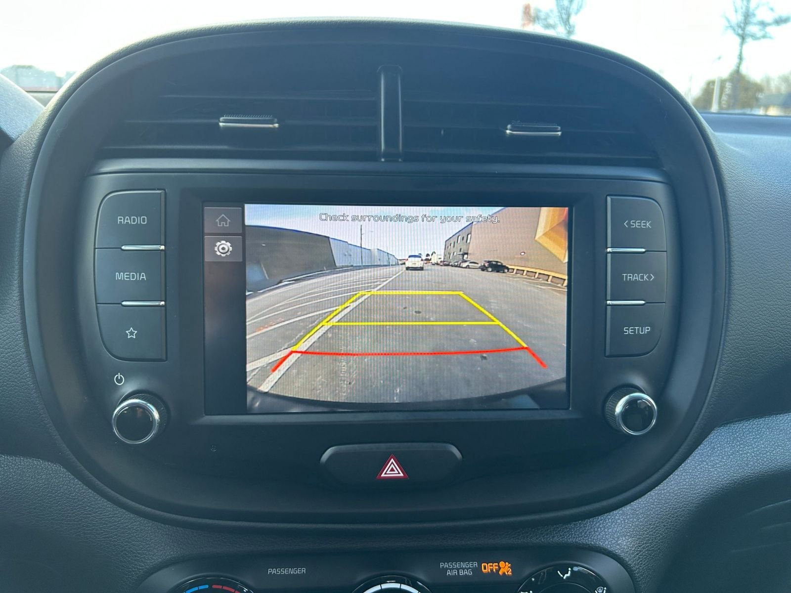 Used 2025 Kia Soul LX w/ LX Technology Package image 24