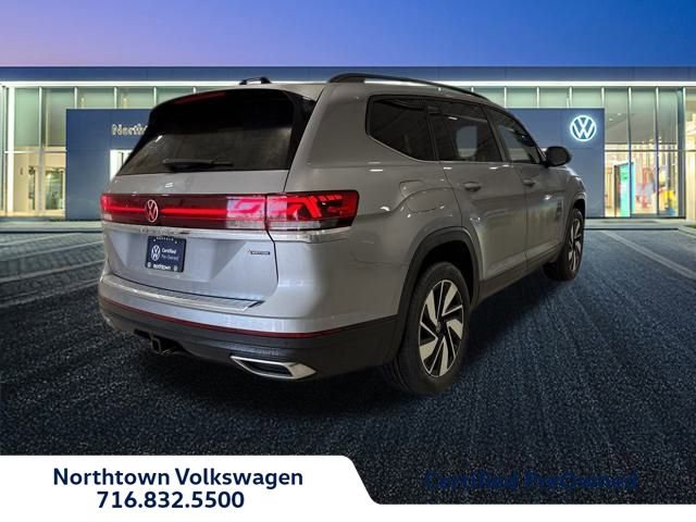 Used 2024 Volkswagen Atlas SE image 3