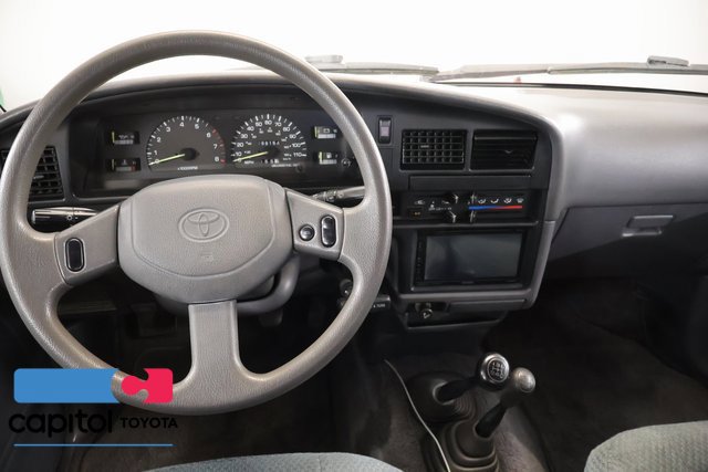 Used 1992 Toyota Pickup Deluxe AWD/4WD image 16