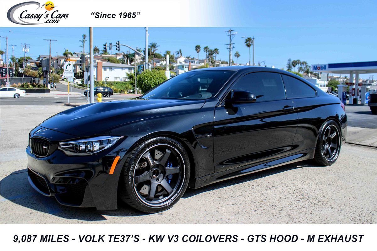 Used 2020 BMW M4 Coupe w/ Competition Package image 1