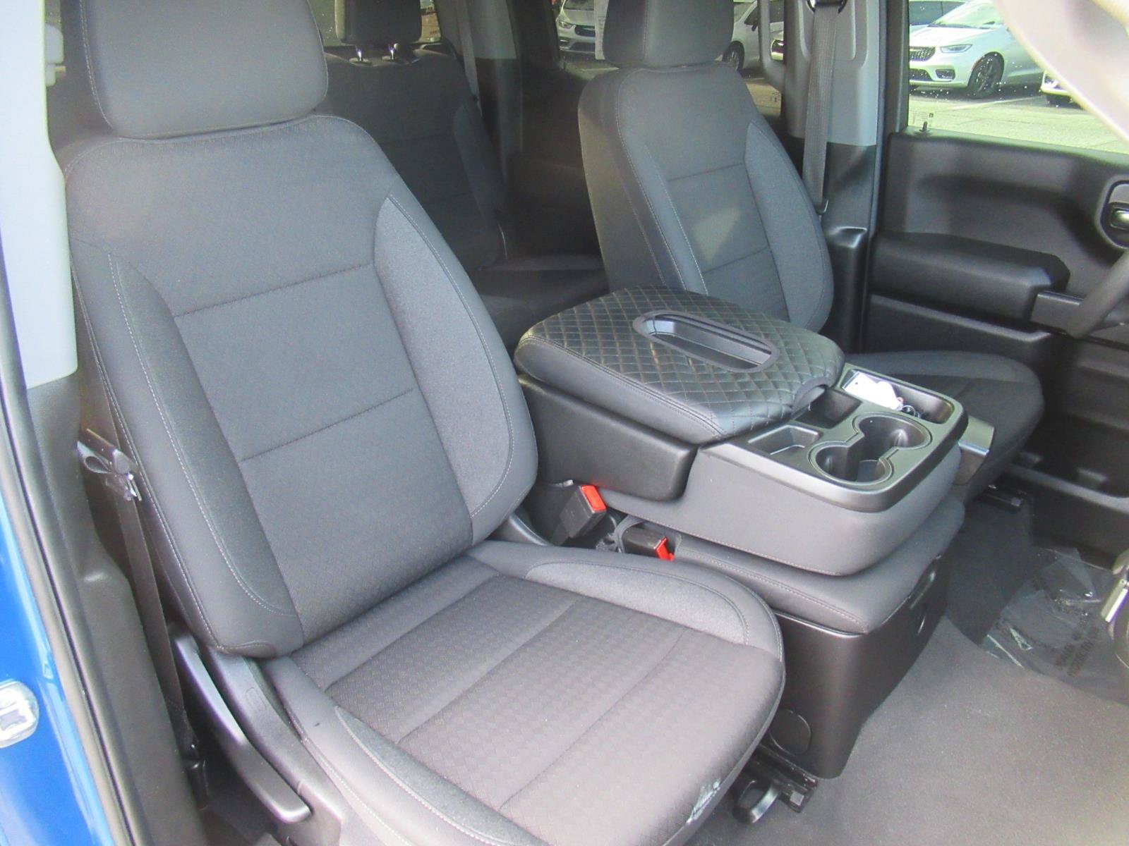 Used 2024 Chevrolet Silverado 1500 Custom w/ Rally Edition RWD image 11
