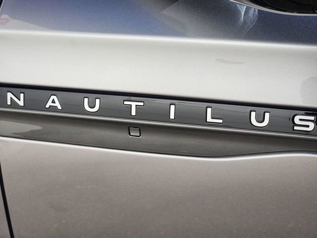 New 2026 Lincoln Nautilus Reserve w/ Jet Appearance Package image 16