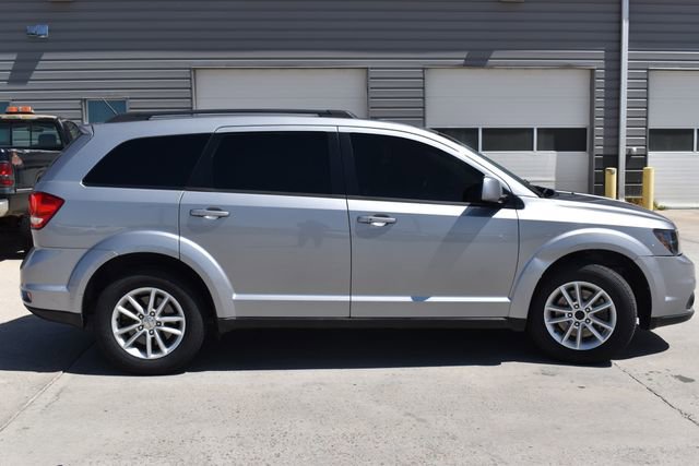 Used 2015 Dodge Journey SXT w/ Flexible Seating Group FWD image 4