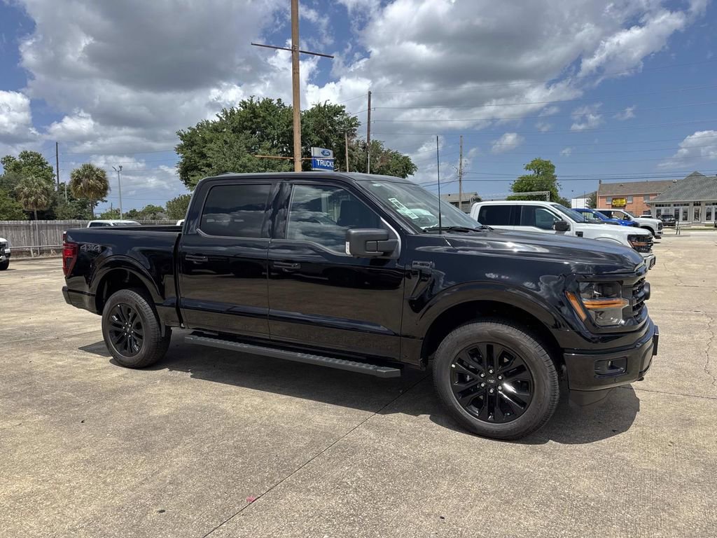 New 2026 Ford F150 XLT w/ Equipment Group 302A MID