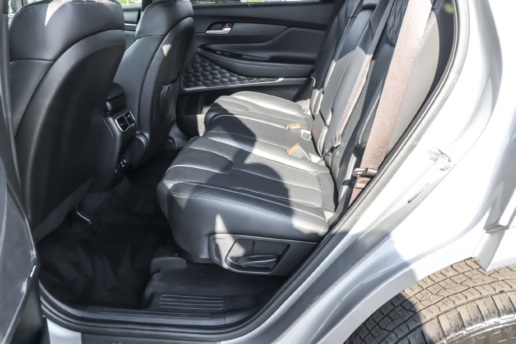 Used 2022 Hyundai Santa Fe Calligraphy AWD/4WD image 30