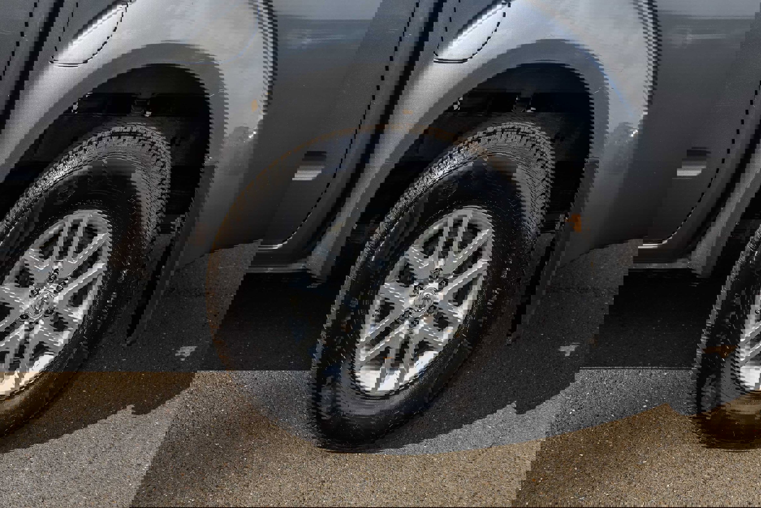 Used 2017 Nissan Frontier SV image 13