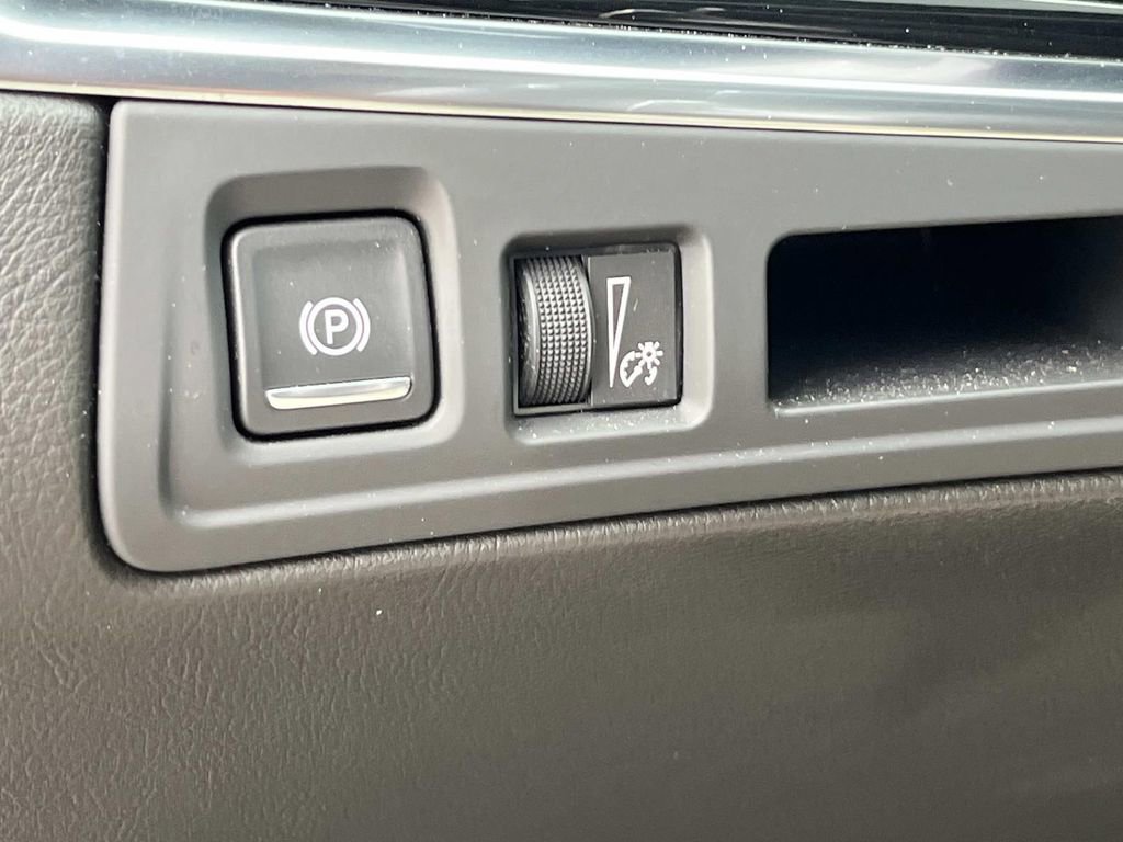 Certified 2023 Cadillac XT6 Sport image 28