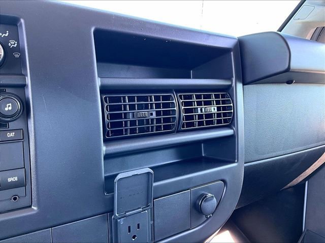 New 2026 Chevrolet Express 2500 w/ Driver Convenience Package RWD image 19