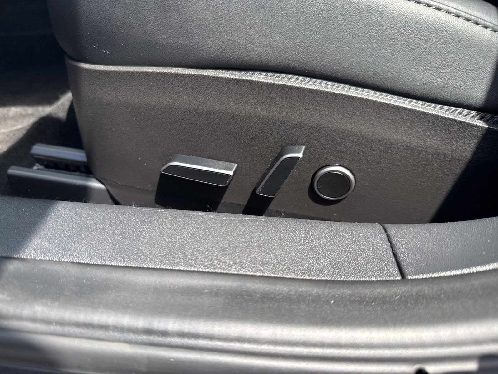 Used 2023 Tesla Model 3 Performance image 11