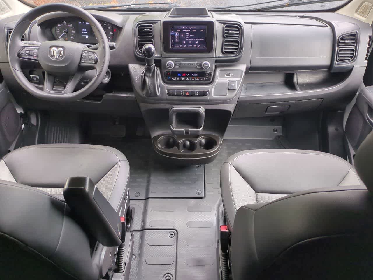 Used 2025 RAM ProMaster 2500 w/ Convenience Group FWD image 15