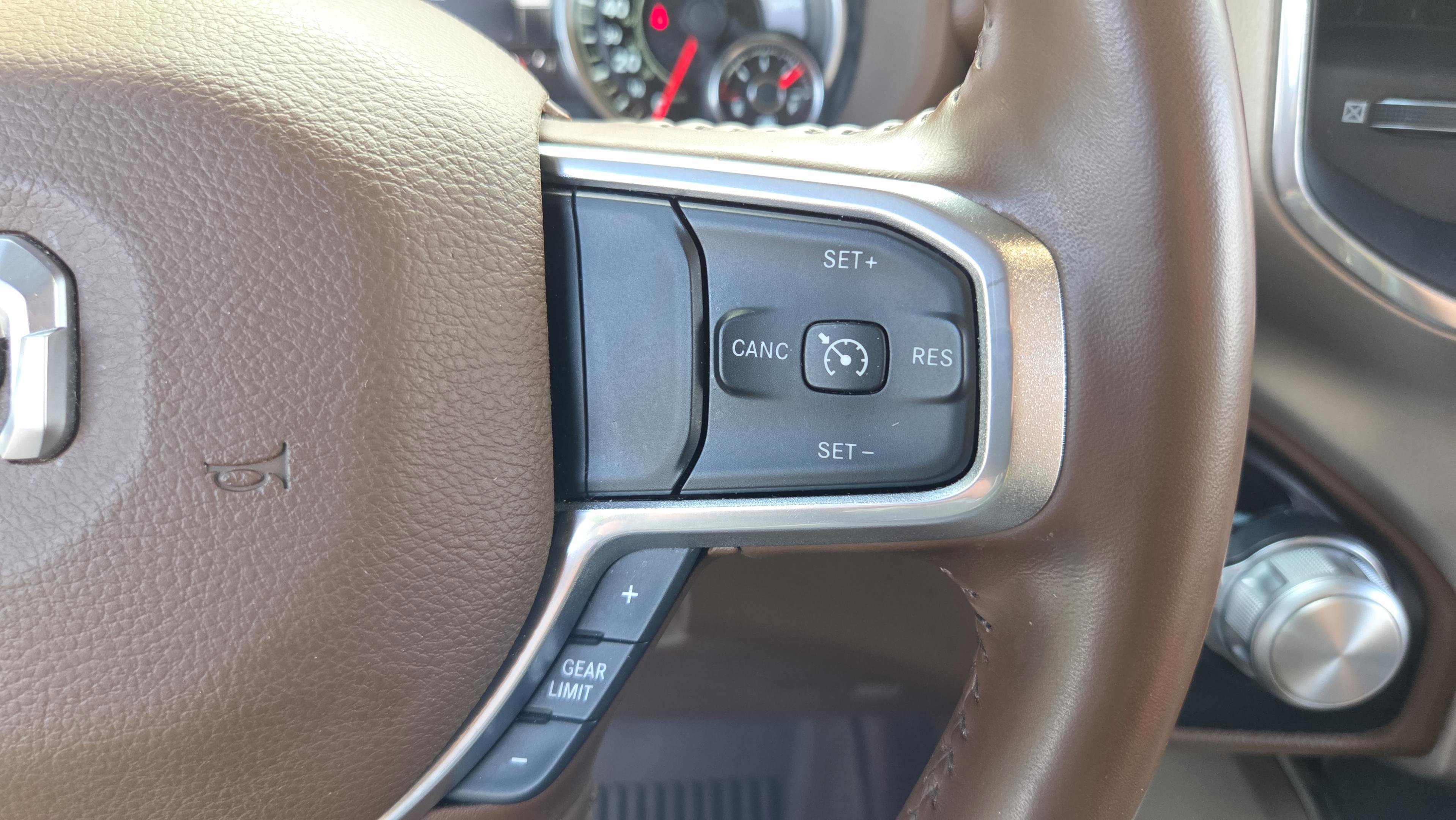Used 2021 RAM 1500 Laramie AWD/4WD image 26