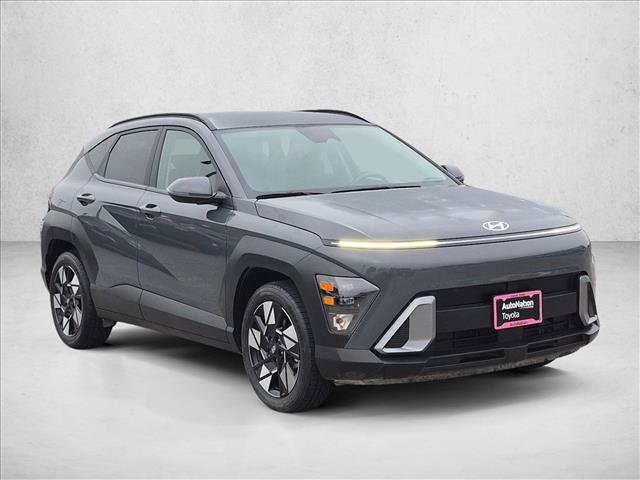 Used 2025 Hyundai Kona SEL FWD image 3