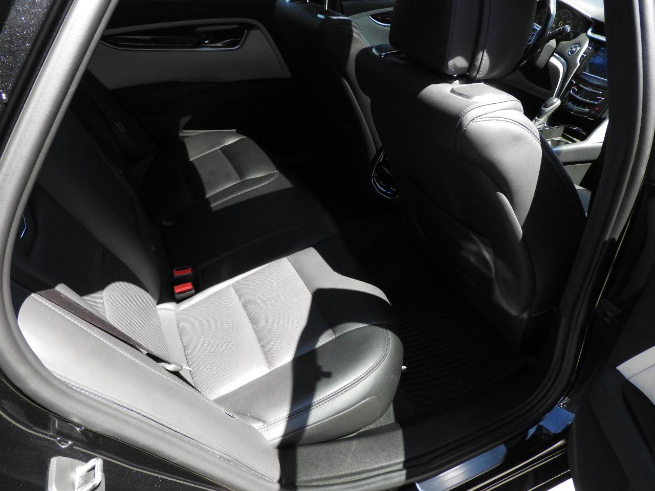 Used 2014 Cadillac XTS Platinum AWD/4WD image 11