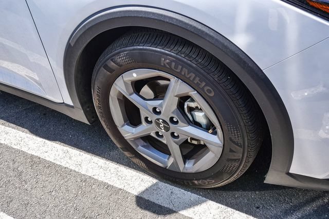 Certified 2025 Kia K4 FWD image 13