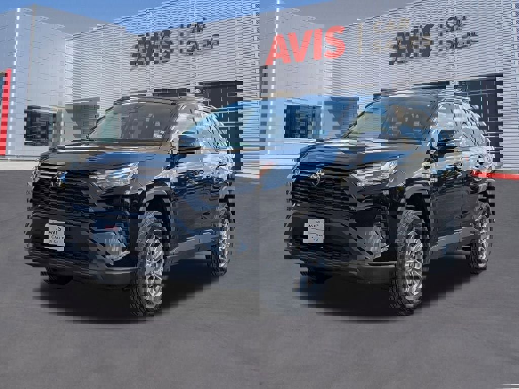 Used 2025 Toyota RAV4 XLE