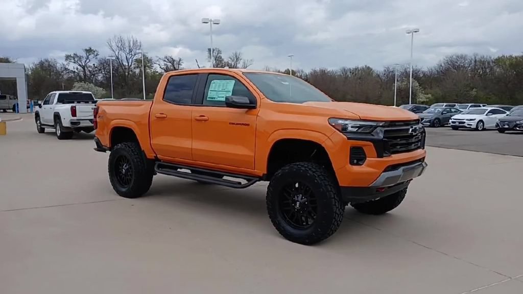 New 2025 Chevrolet Colorado Z71 AWD/4WD image 2