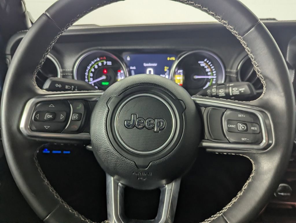 Used 2022 Jeep Wrangler Unlimited Sahara image 19
