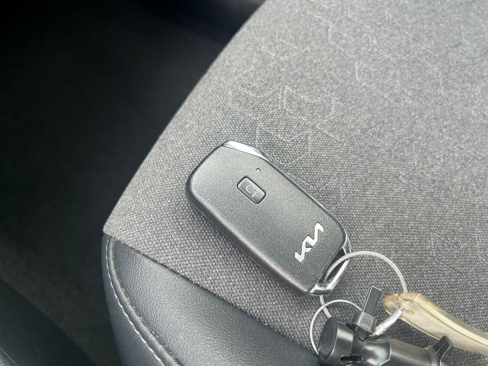 Used 2025 Kia Seltos S image 27