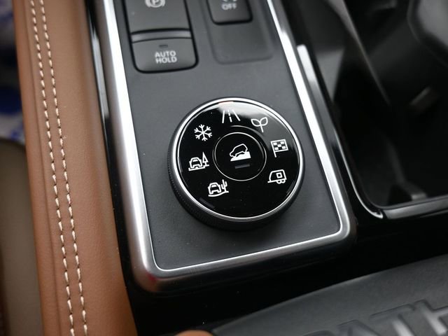 New 2026 Nissan Pathfinder Platinum image 30