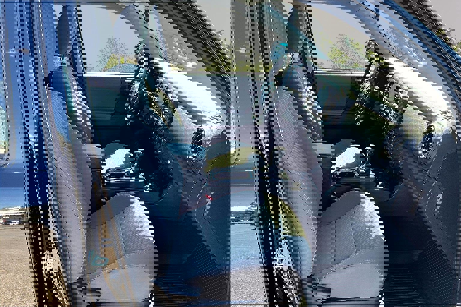 Used 2021 Toyota Tacoma SR image 7