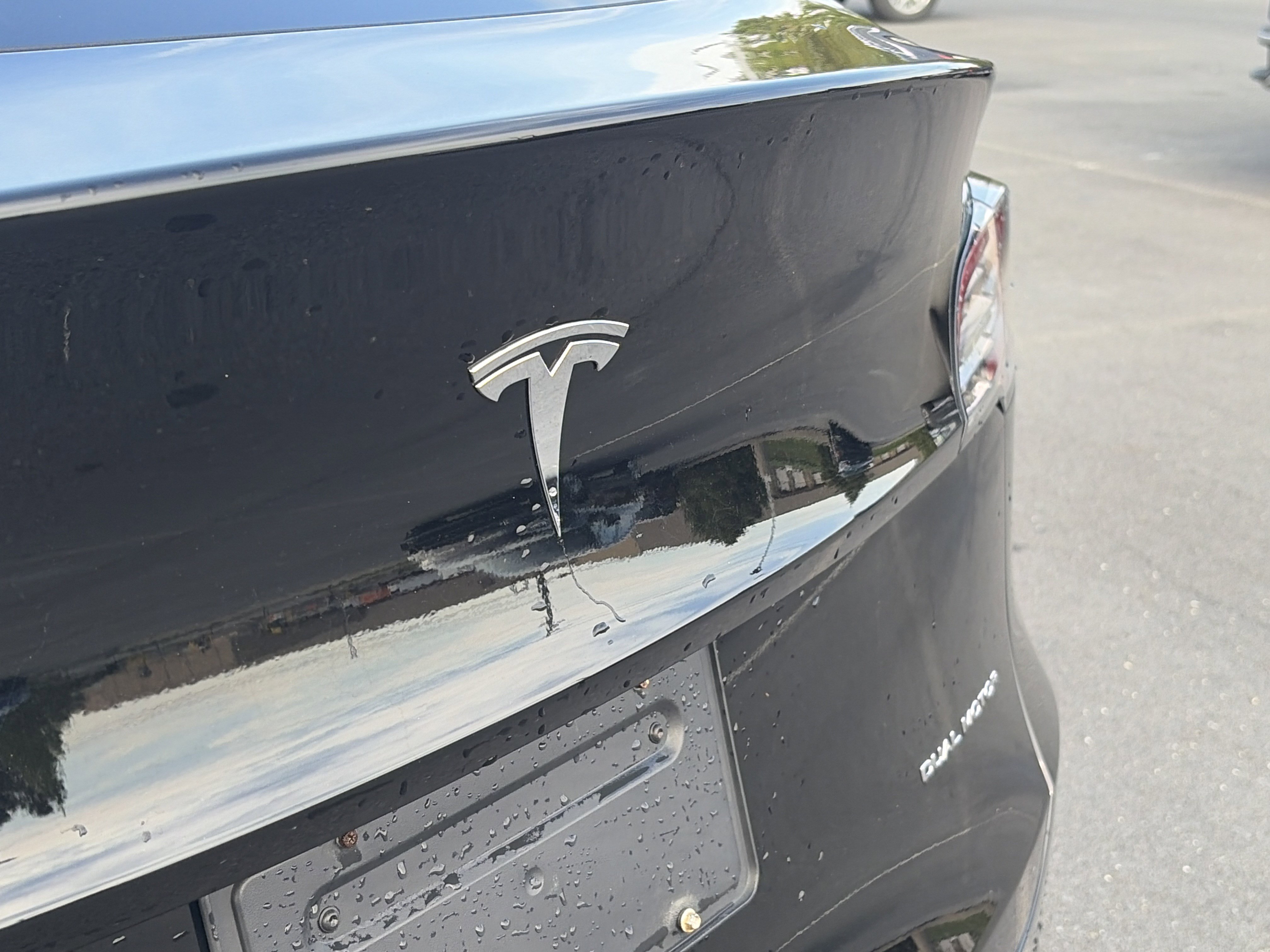 Used 2021 Tesla Model Y Long Range image 9