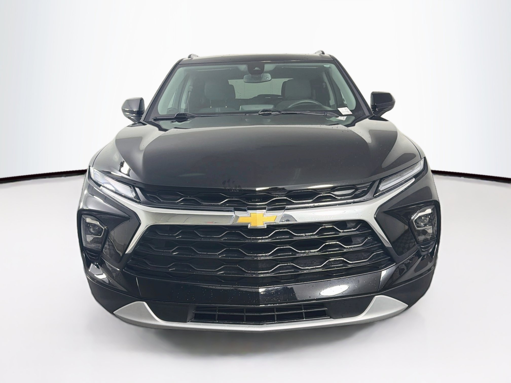 Used 2023 Chevrolet Blazer LT w/ Convenience Package FWD image 2