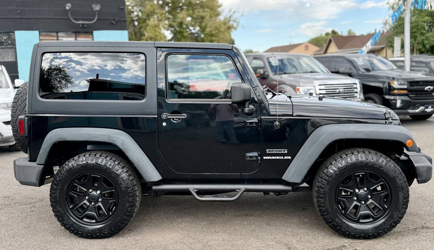 Used 2014 Jeep Wrangler Sport w/ Quick Order Package 24S AWD/4WD image 2