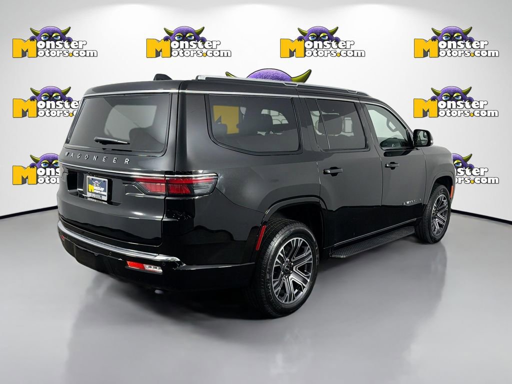 Used 2025 Jeep Wagoneer 4WD image 5