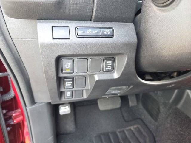 Used 2022 Nissan Frontier Pro-X RWD image 15