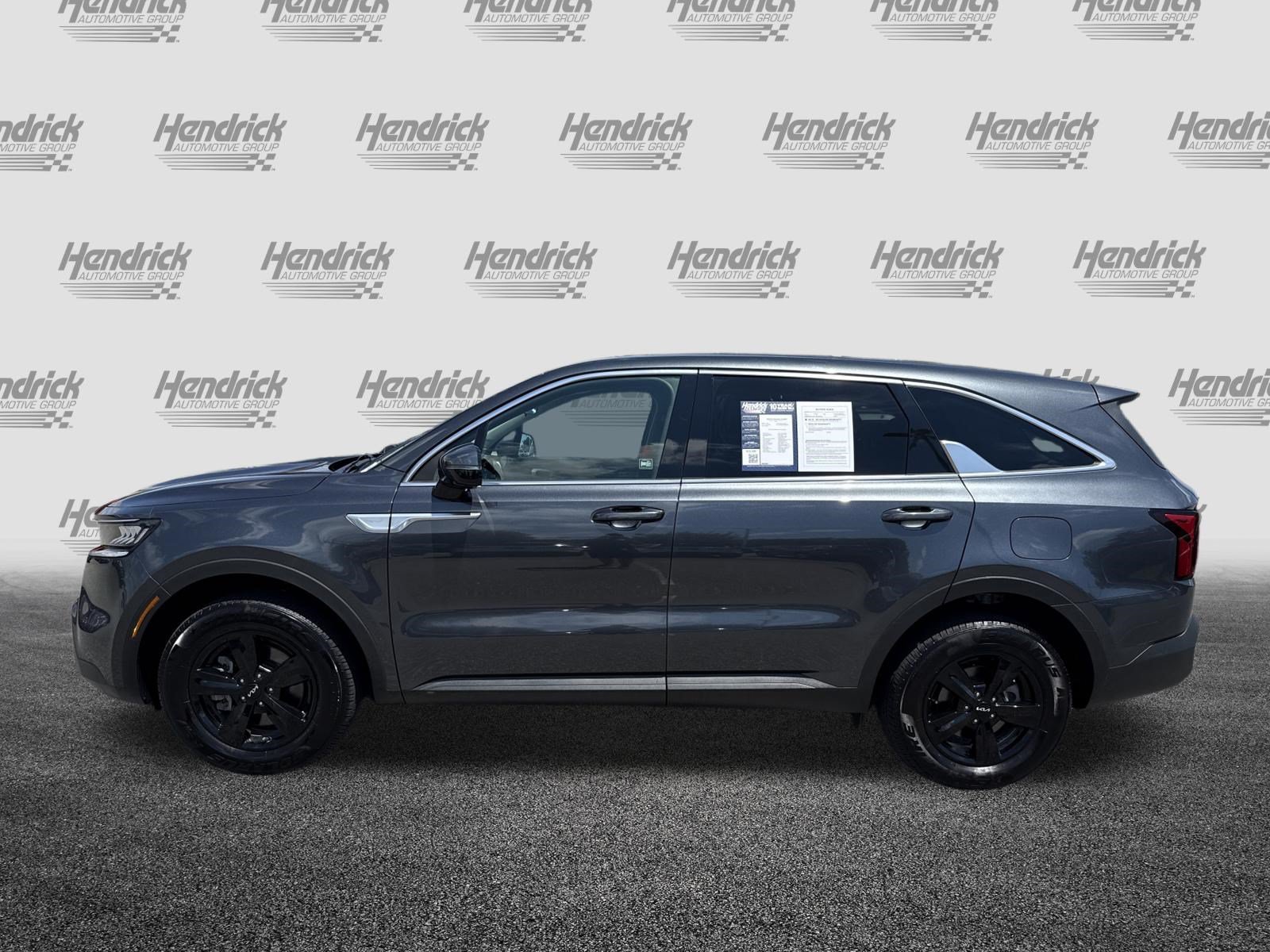 Used 2022 Kia Sorento LX AWD/4WD image 7
