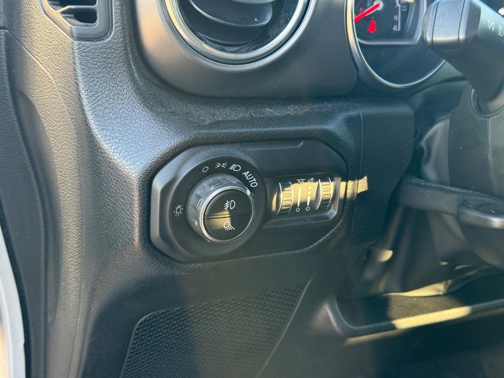 Used 2022 Jeep Gladiator Rubicon w/ LED Lighting Group image 15