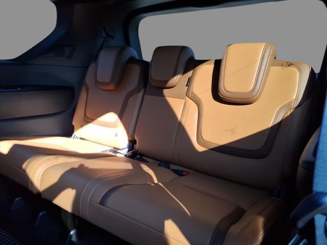 New 2026 Nissan Armada SL w/ Captain's Chari Seat Package image 7