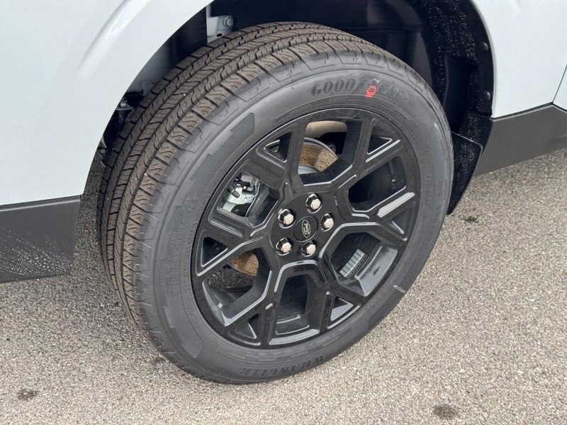 New 2026 Ford Maverick XLT w/ XLT Luxury Package image 4