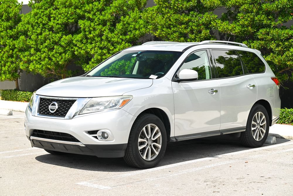 Used 2015 Nissan Pathfinder SV