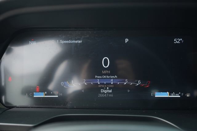 Used 2024 Jeep Grand Cherokee Limited image 29