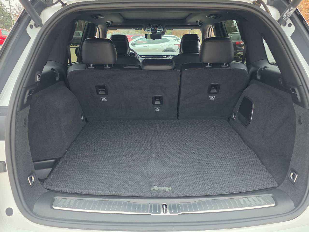 Used 2022 Jeep Grand Cherokee Summit w/ Adv Protech Group IV image 20