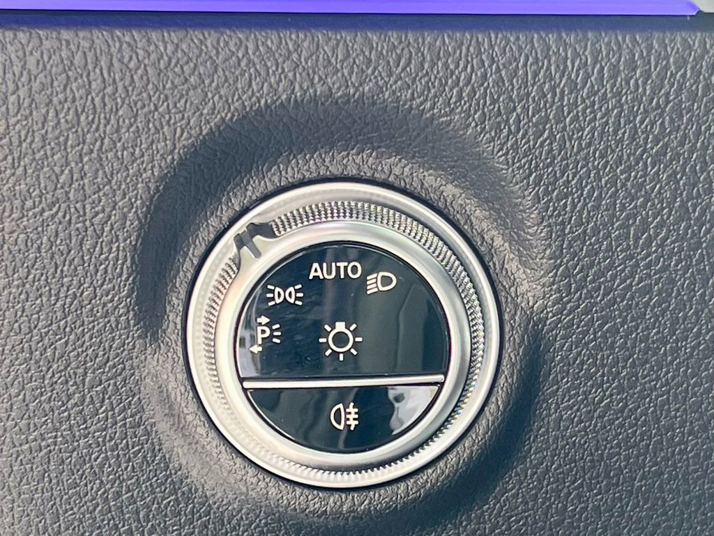 Certified 2024 Mercedes-Benz CLE 53 AMG 4MATIC image 31