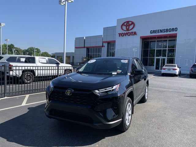 Certified 2025 Toyota RAV4 LE FWD image 1