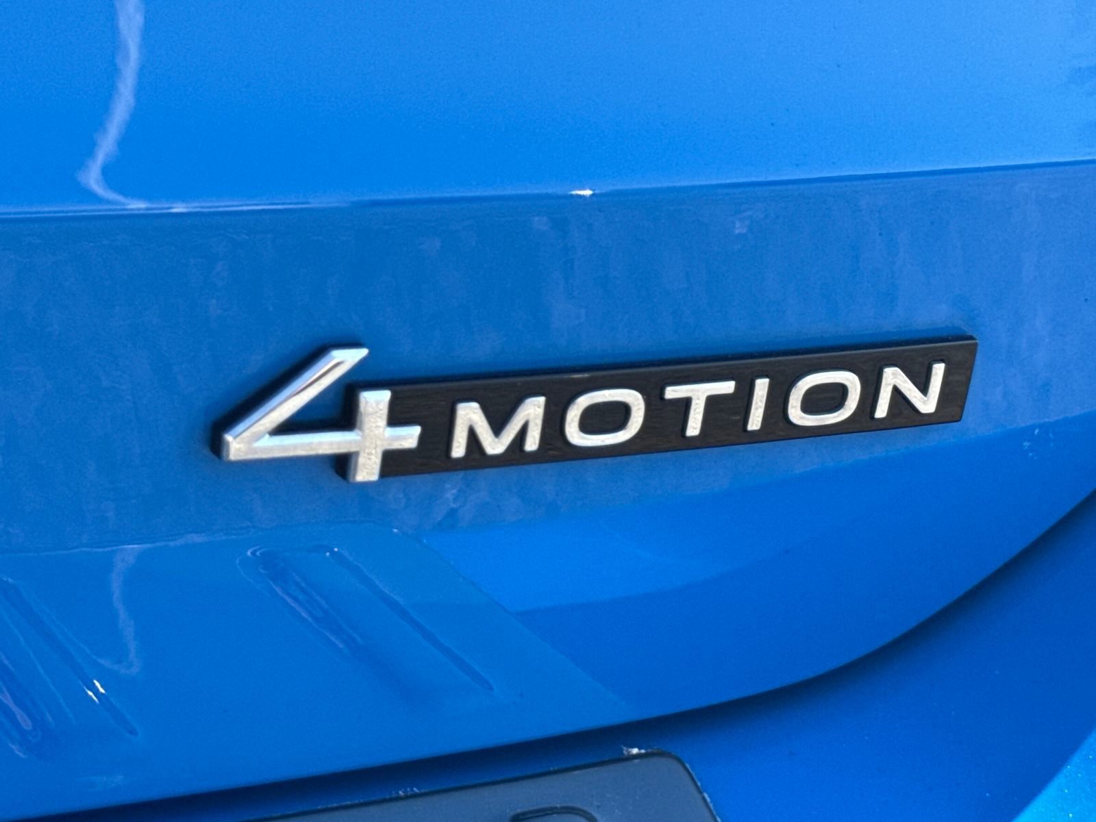 Certified 2023 Volkswagen Taos SEL image 40