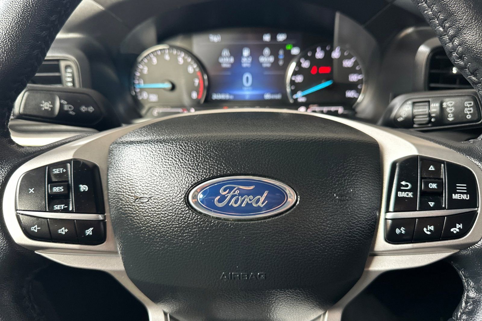 Certified 2023 Ford Explorer XLT image 23