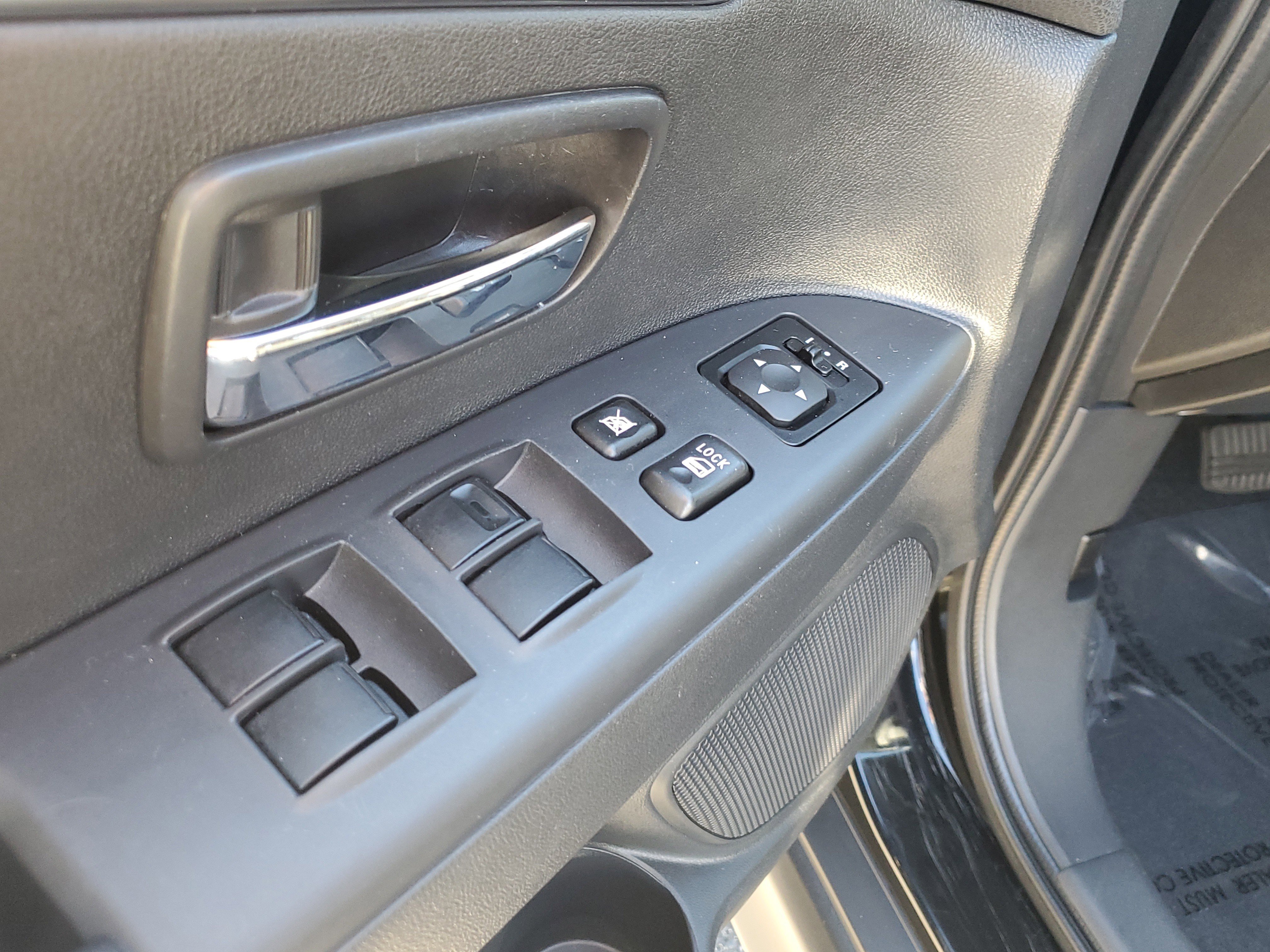 Used 2025 Mitsubishi Outlander Sport LE image 17